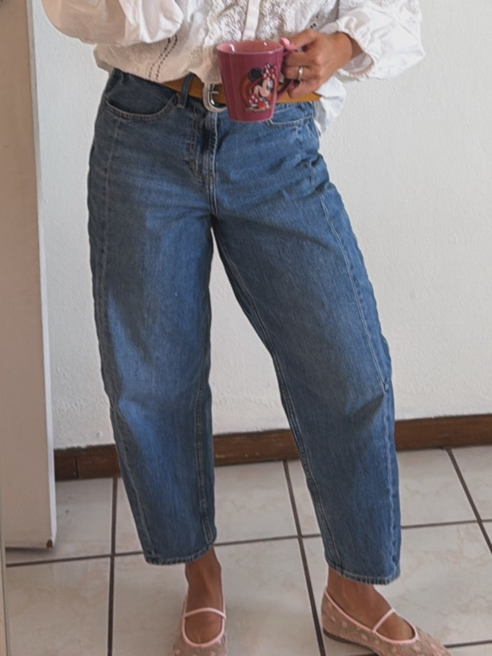 Old Navy Barrel Jeans in Classic Blue